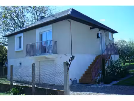 pavillon sur sous-sol 2 chambres terrain de 380 m2