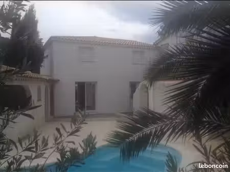 saint-raphaël — une villa singulière  un esprit marin  un lieu à part