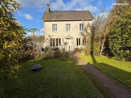 maison 7 pièces 163 m²