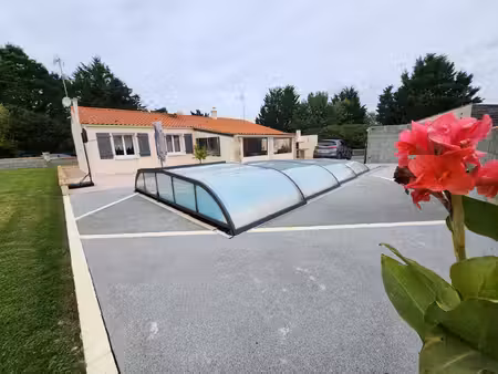 achat : maison (85210)