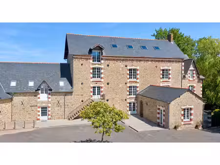 domaine de moulin français restauré avec piscine intérieure et potentiel exceptionnel...