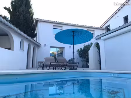 saint-raphaël – ensemble immobilier atypique de 285 m² à deux pas du littoral