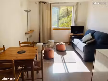 studio de 28 m² idéalement situé au sauze – au pied des pistes