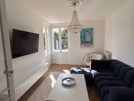 appartement meublé 78 m2 proche bords d'allier