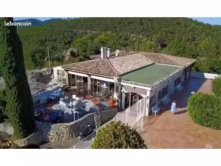 restaurant 300 m² fréjus
