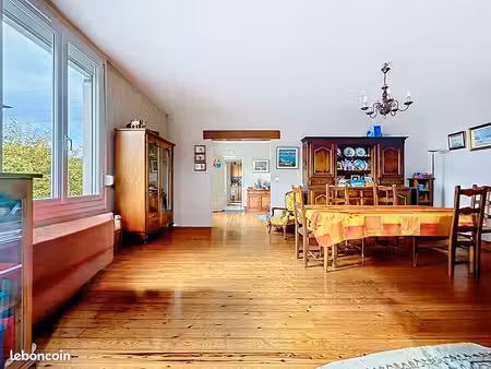 maison 8 pièces 189 m²