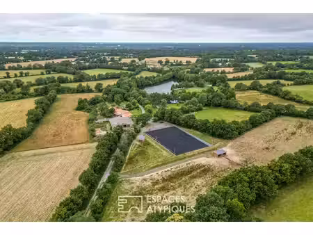 propriété en pierre avec installations équestres  logements insolites et spa