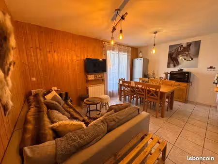 chalet mitoyen 8pers. piscine sauna en station de ski