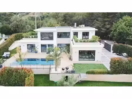 achat : maison (06400)
