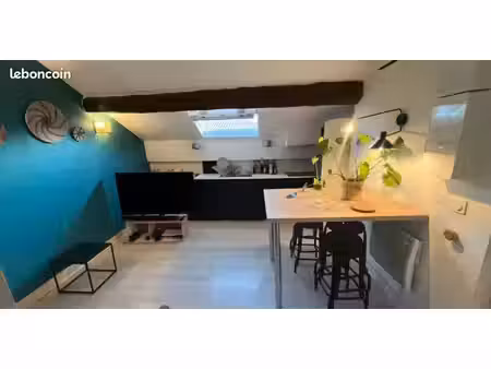 vend jolie maison de village