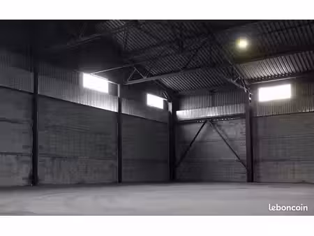 recherche location hangar garage