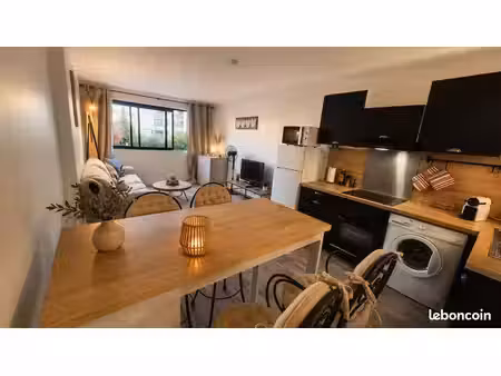 studio 24m2 résidence sécurisée avec place parking