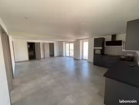 t4 de 85 m² entièrement rénové en 2025 – terrasse de 9 m² – étival-clairefontaine