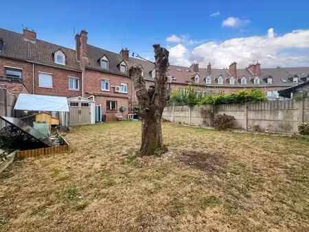 maison 3 chambres  jardin et garage à bergues intra muros (59380)