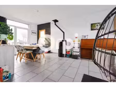 maison semi-plain-pied  4 chambres  jardin  dépendance  cave  garage vélo(s)/ moto(s) et..
