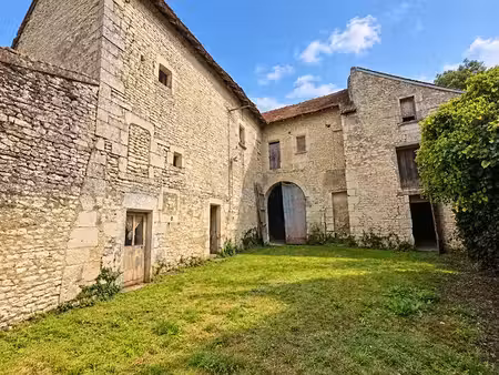 vente maison 6 pièces 120 m² à saint-christophe (86230)  77 500 €