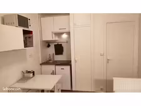 a louer studio meublé de 19m2 très tranquille