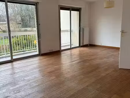 appartement 3 pièces 82 m²