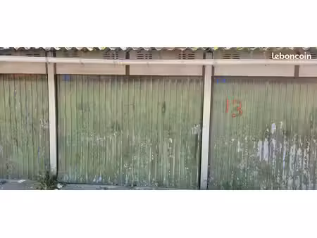 box à louer 15m² corbeil-essonnes