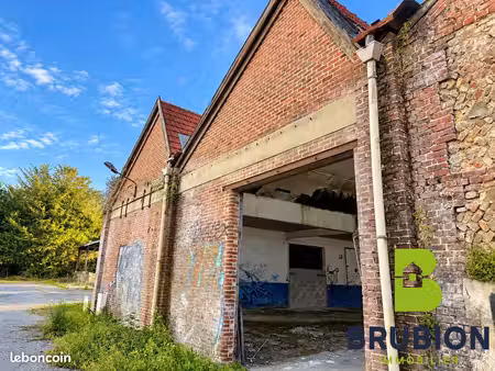 local 1161 m² barentin