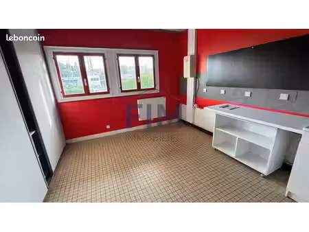 local 50 m² foucarmont