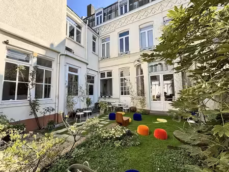 maison bourgeoise de 318 52 m2 avec jardin et garage