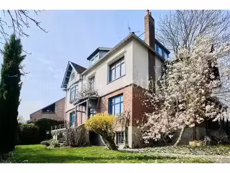mons-en-baroeul  maison de maitre  garage et jardin