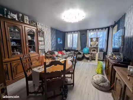 appartement f4 avec balcon et cave