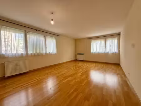 douai appartement 3 chambres avec parking privé