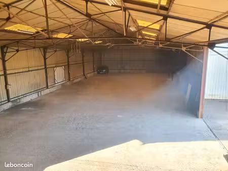 location entrepôt pour mécanique / carrosserie ou autre
