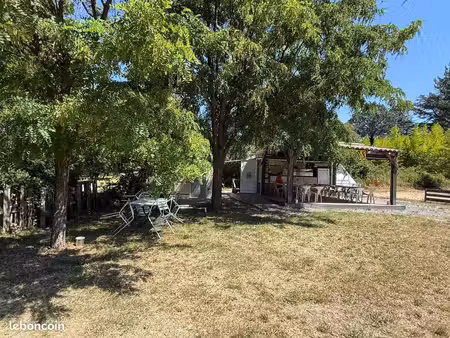 terrain 1 600 m² chambonas