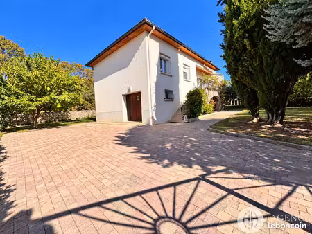 maison 6 pièces 132 m²