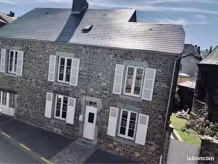 maison en pierres bleues de caractère