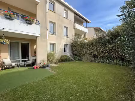 carcassonne  appartement avec jardin et place de parking