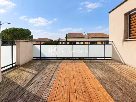 une belle residence pour ce t3 aux marots !