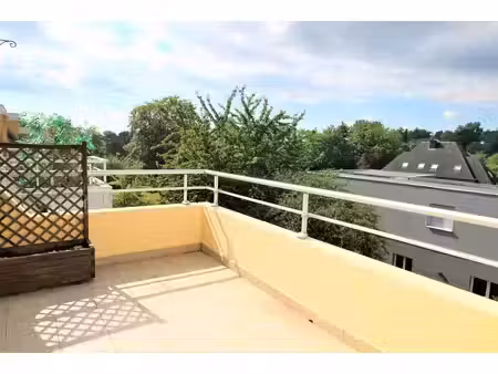 appartement 3 pièces duplex avec terrasse  garage et parking