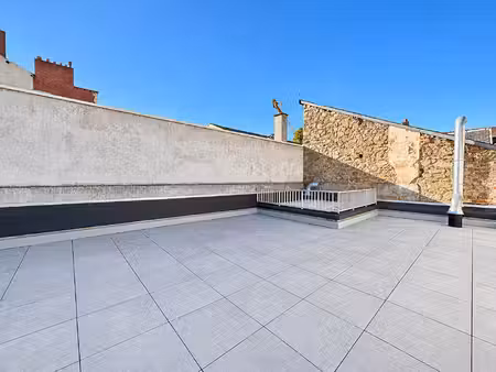 appartement avec terrasse exceptionnelle en plein centre-ville de limoges