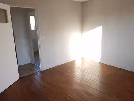 f1 a louer nanteuil le haudouin 31 67 m²