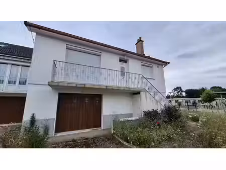 maison 91 m2 à réinventer sous-sol complet et beau potenti