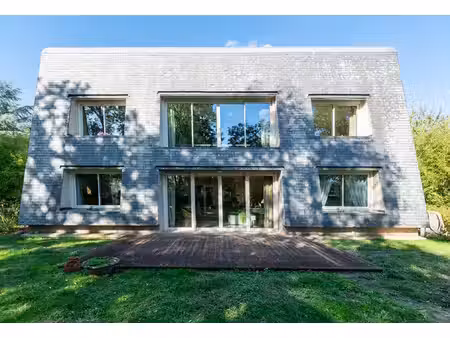 maison d'architecte 70's le calme à la ville. à le rheu - 285 m2 - 725000 €