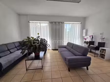 magescq – centre-ville | appartement t5 de 124 m² avec stationnement – investissement loca