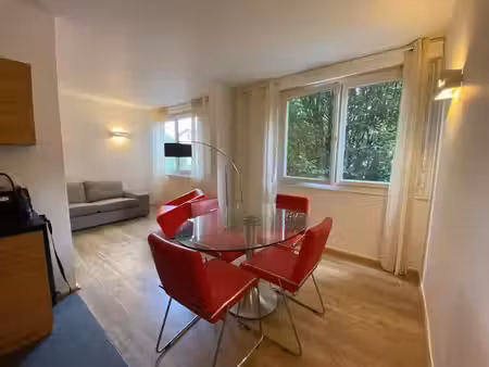 location meublée appartement 2 pièces 46 m² à gaillard (74240)  1 210 €