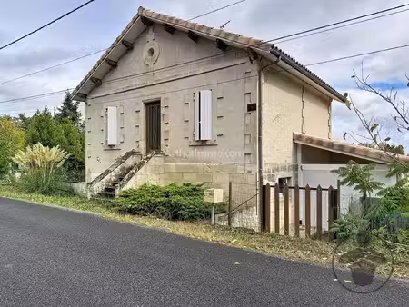 maison de caractère avec terrain clos