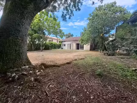 vente maison 4 pièces 213 m² à lesparre-médoc (33340)  194 100 €