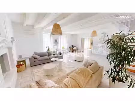 longère 5 pièces 140 m²