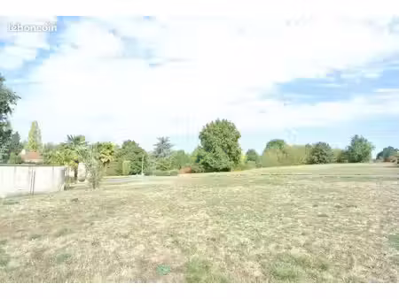 terrain constructible de 481 m²