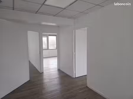 location local d'activité tertiaire 90m2