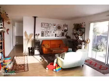maison 108m²  la chapelle rousselin