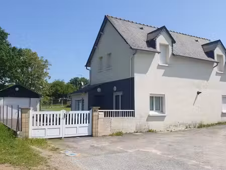 location de maison individuelle avec garage et jardin