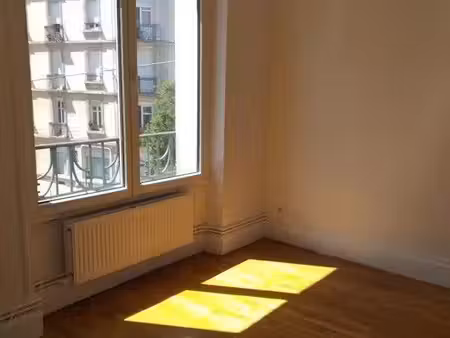 beau 2p 60m² rénové  très lumineux avec jardin